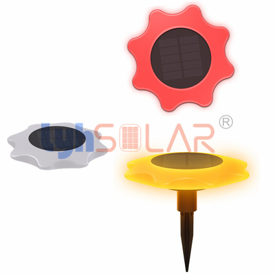 A flor dá forma a luzes postas solares do jardim com o IP67 para a iluminação da piscina